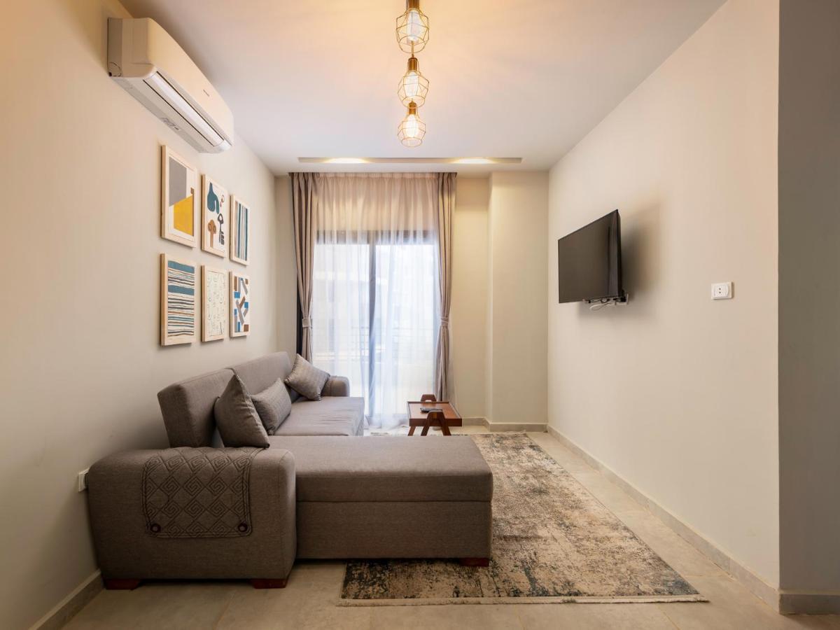 Travelholic Residence Golden Gates 카이로 외부 사진