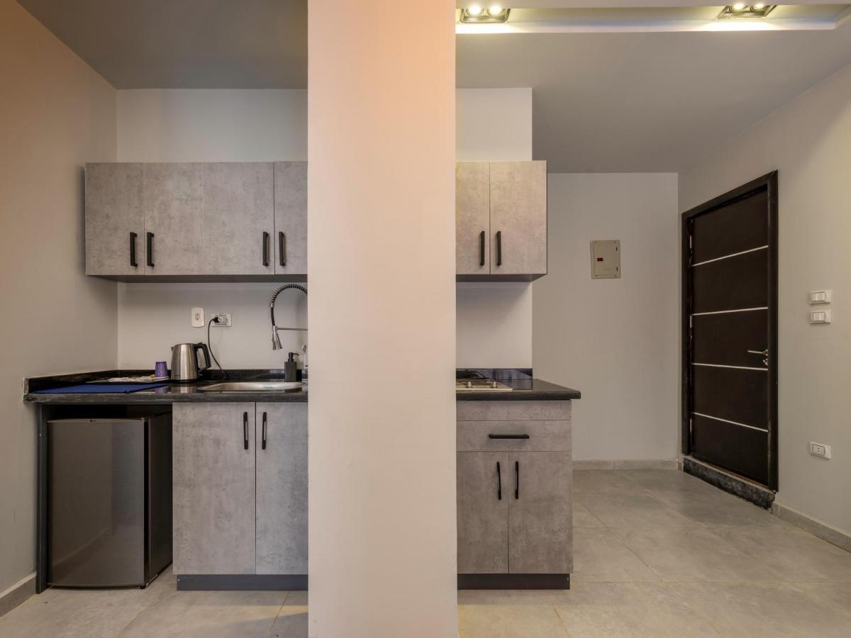 Travelholic Residence Golden Gates 카이로 외부 사진