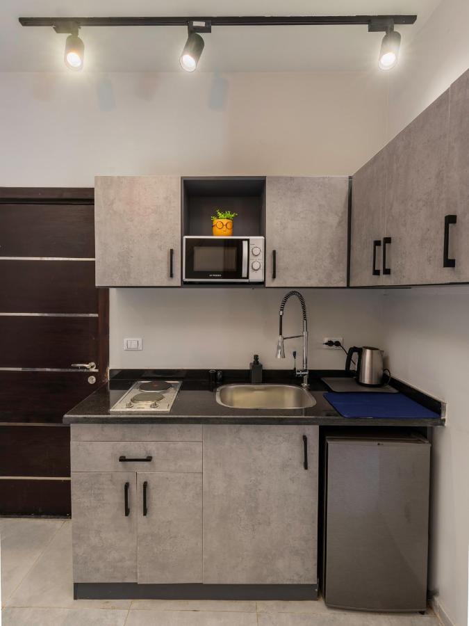 Travelholic Residence Golden Gates 카이로 외부 사진