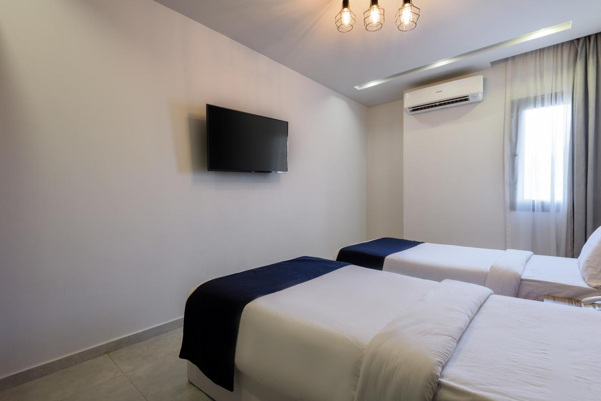 Travelholic Residence Golden Gates 카이로 외부 사진