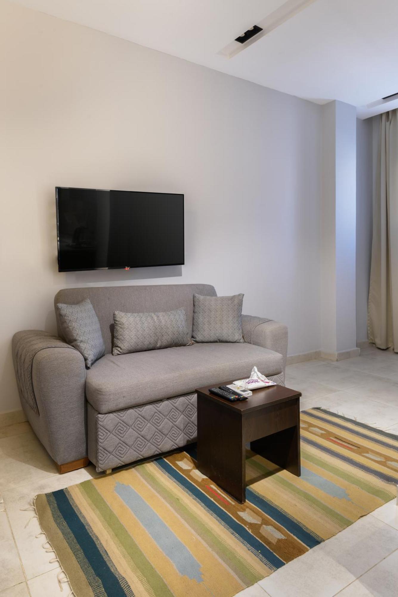 Travelholic Residence Golden Gates 카이로 외부 사진