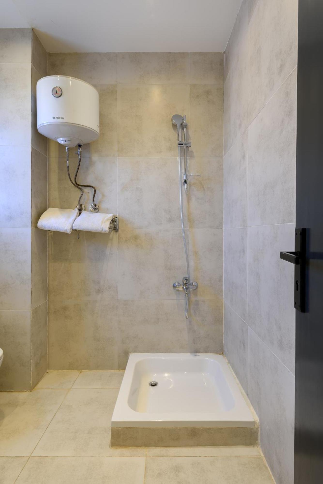 Travelholic Residence Golden Gates 카이로 외부 사진
